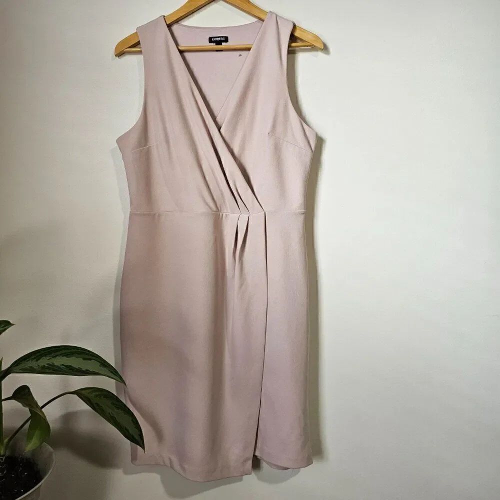 EUC EXPRESS BLUSH PINK V SURPLICE NECK TULIP STYLE MIDI DRESS SIZE LARGE